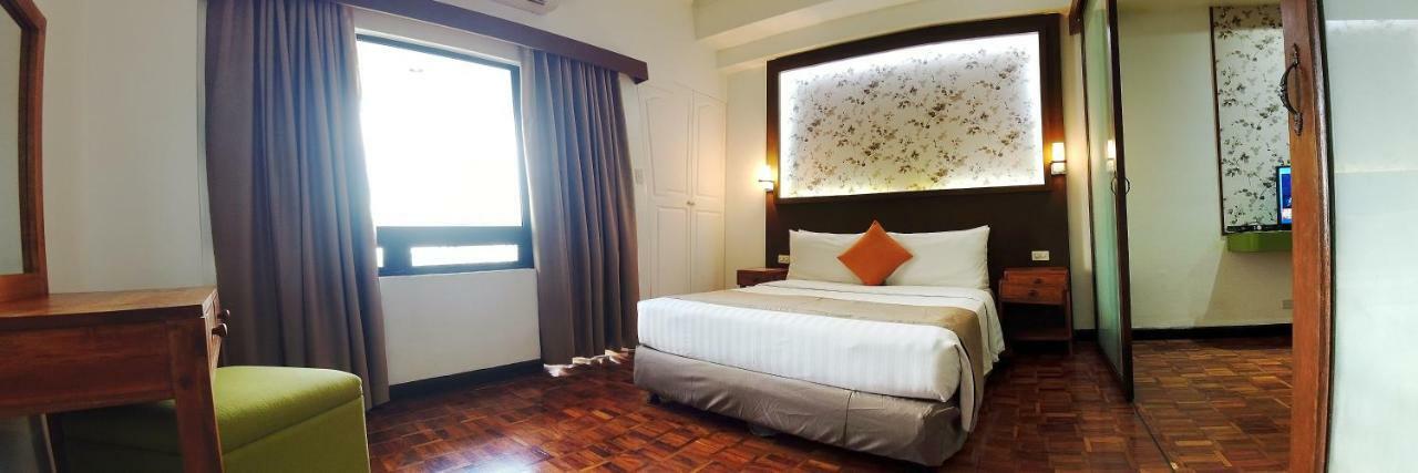 Bsa Tower Serviced Residences Makati City Exterior foto